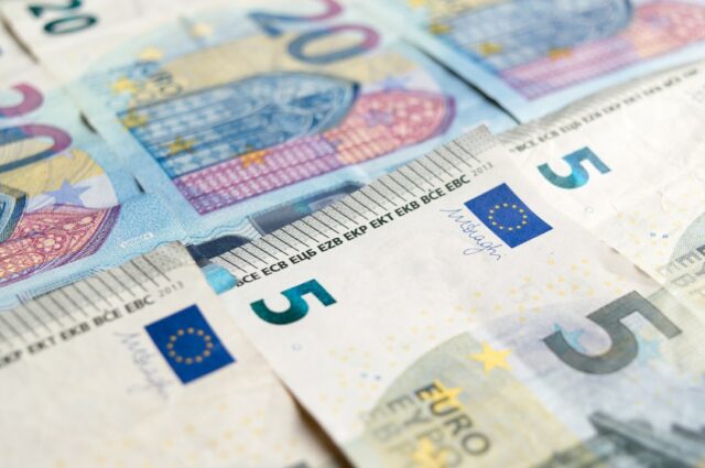the-risks-and-rewards-of-forex-trading-how-much-can-you-expect-to-earn-monthly