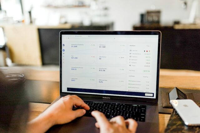 the-pros-and-cons-of-trading-with-a-lowest-spread-forex-broker