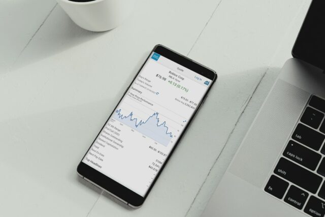 understanding-the-risks-and-benefits-of-cfds-in-forex-trading
