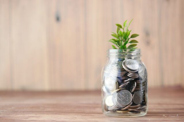 why-trading-forex-is-a-lucrative-investment-opportunity-for-beginners