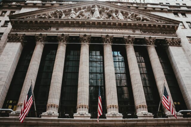 central-bank-interventions-in-forex-pros-and-cons