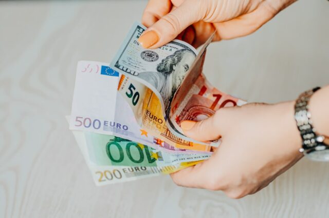 navigating-the-nadex-forex-market-tips-for-beginners