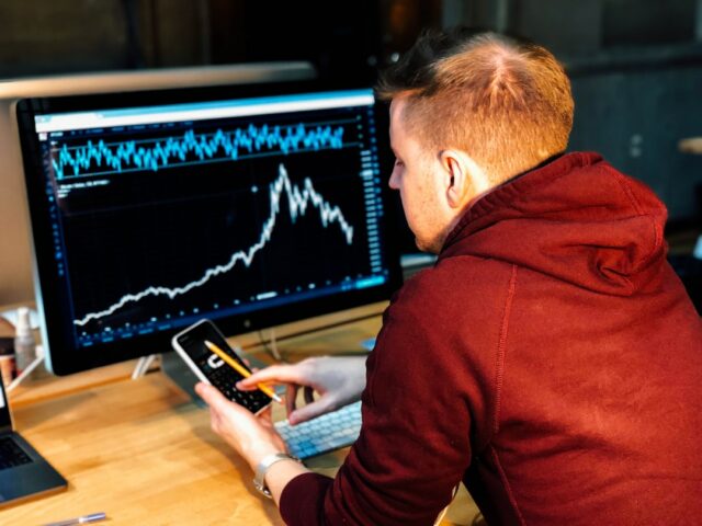 risk-management-strategies-for-forex-capital-online-trading